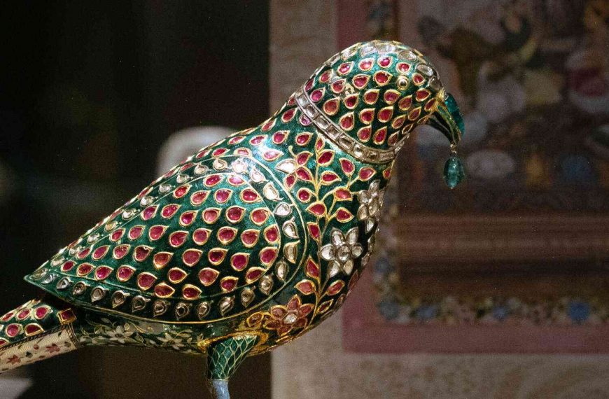 ‘Beautiful’ trove of Emirati royal artifacts donated to Louvre